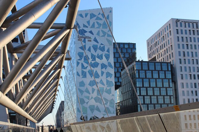 Explore Oslo’s Art and Culture with a Local - Kvadraturen and Rådhusgata’s older streets