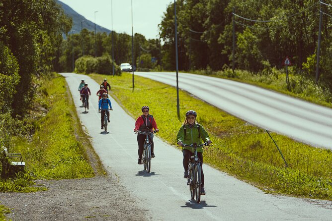 Explore Tromso by E-bike - Guided Ride on Electric Bike in Tromso - Prestvannet Lake and Tromsø’s high ground