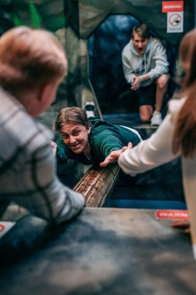Fangene på Fortet Bergen: Prison Island Adventure Escapegame