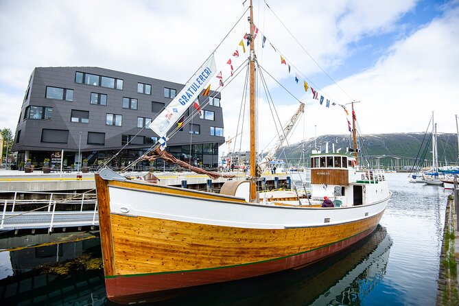 Fjord & History Cruise - The boat’s story and the local setting