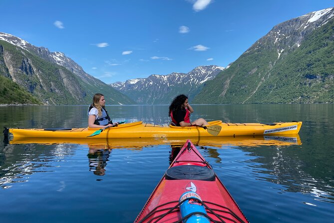 Fjord paddle in Hellesylt - Half Day Kayaking Tour - Arriving at Fv60 103 in Hellesylt