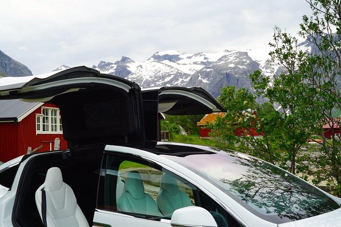 Fjord Sightseeing - Eco friendly Tesla Model X - Riding through the magic fjords and mountains
