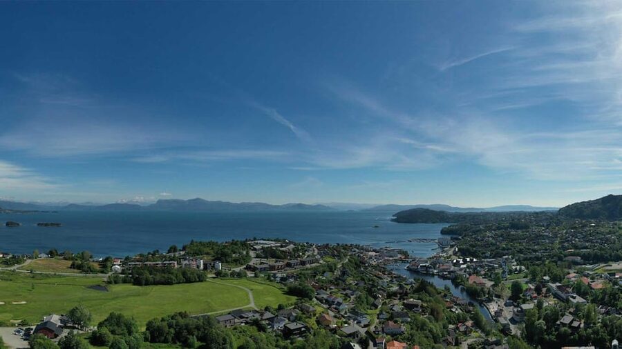 Fjords are best seen from above! - Who should book this helicopter experience?