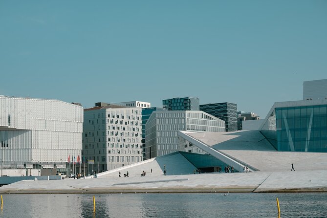 Free City Walking Tour in Oslo - Starting beside Oslo’s famous Tiger