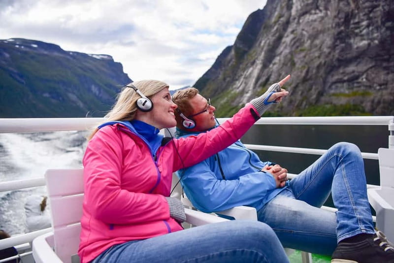 From Ålesund: Round Trip Fjord Cruise to Geirangerfjord - Sunnylvsfjorden brings the walls closer