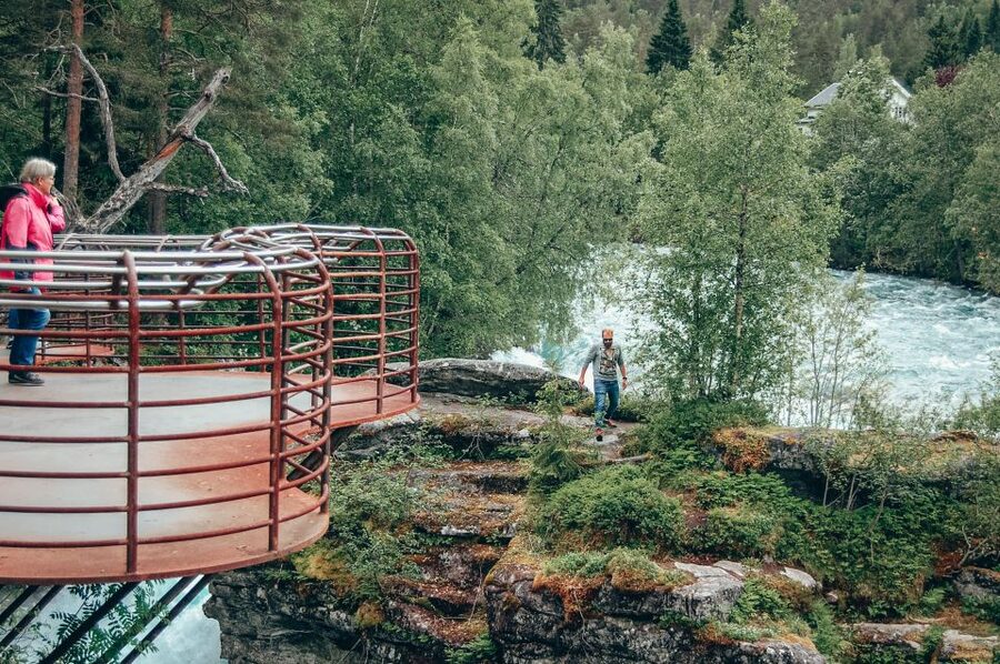 From Ålesund: Trollstigen Sightseeing Village & Fjord Tour - Gubrandsjuvet, a narrow ravine with a high bridge