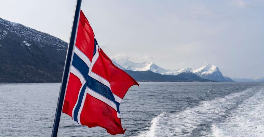 From Ålesund: Winter Fjord Cruise to Geirangerfjord - Why the long boat ride earns its place