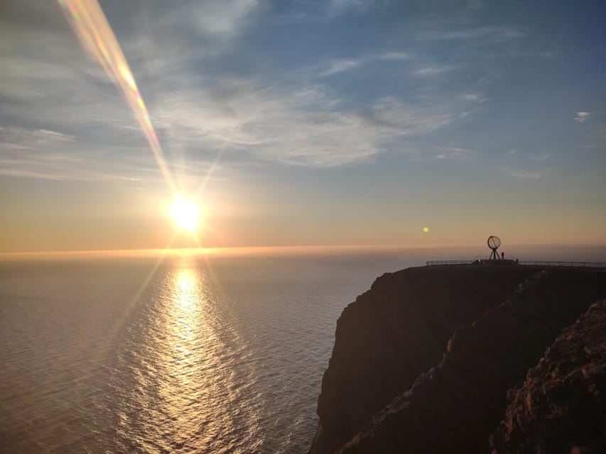 From Honningsvåg: VIP North Cape and Kingcrab Tour - The road to North Cape earns its own time