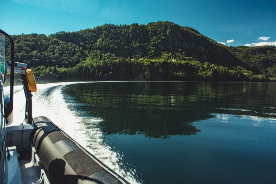 From Norheimsund: Hardangerfjord & Fyksesund RIB Fjord Tour - Turning into Fyksesund after 25 minutes