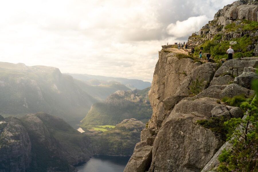 From Stavanger: Pulpit Rock Guided Hike with Pickup - The guide makes the difference