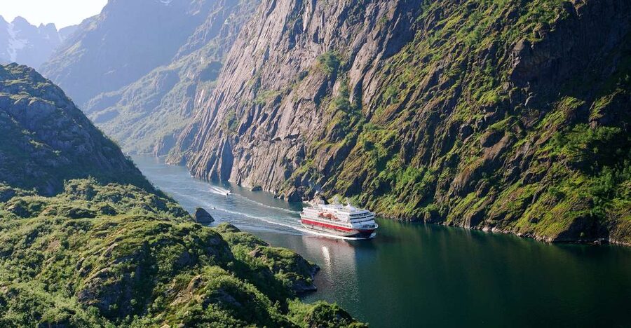 From Svolvær: Hurtigruten Cruise into Trollfjord - Why this Svolvær day trip is different