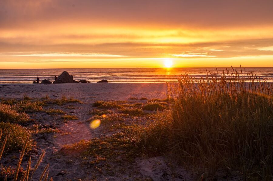 From Svolvær: Midnight sun tour with a photographer - Why the midnight sun changes the whole outing
