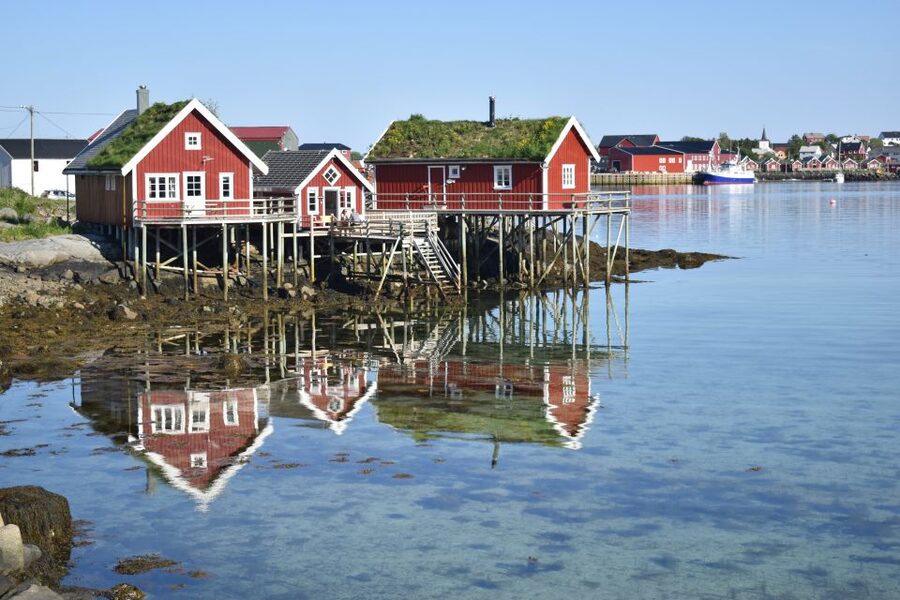 From Svolvaer: Private Lofoten Islands Tour with Transfer - From Svolvaer Toward Western Lofoten