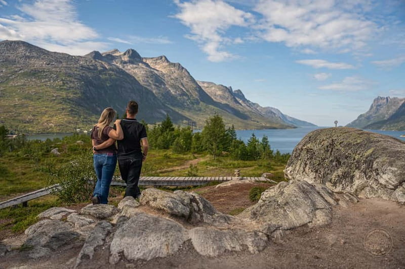 From Tromsø: Arctic Roadtrip: fjords tour with scenic picnic - Beaches, fishing villages, and the road to Sommarøy