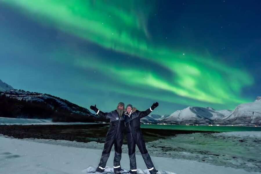From Tromsø: Aurora Minibus Chase with Portrait and Hot Meal - Key things to know before you book
