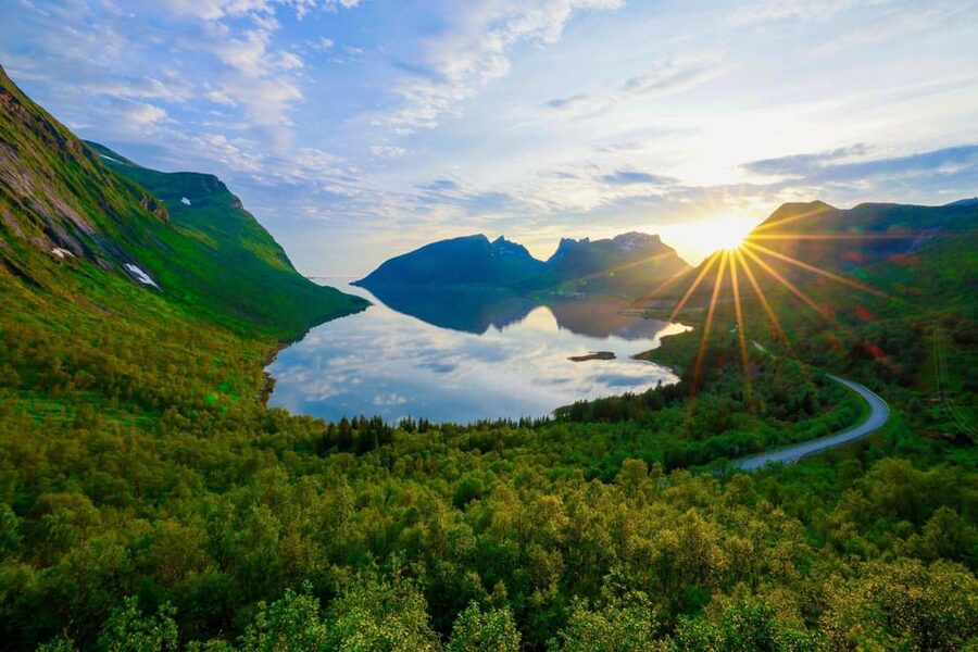 From Tromsø:（Chinese）Senja Day Trip - Husøy, a compact island village