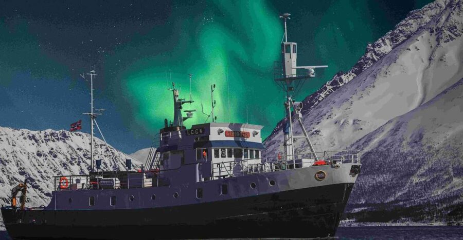 From Tromsø: Northern Lights Cruise on a Cozy Vintage Vessel - Meeting the MS Strønstad at Full Steam Museum