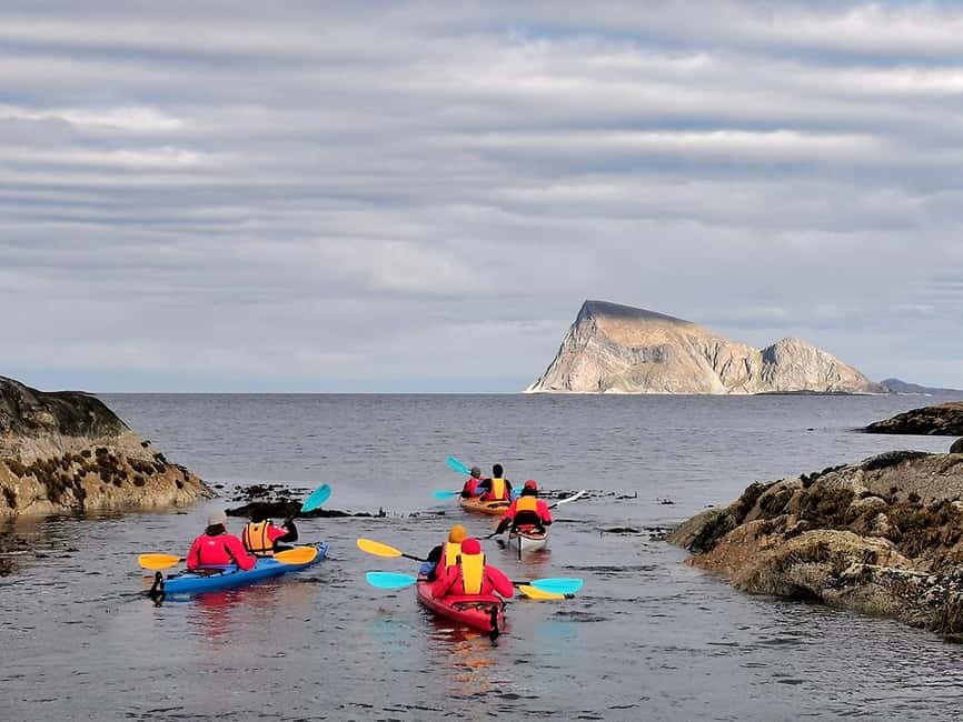 From Tromsø: Sea Kayaking Tour at Sommarøy with Transfer - A white beach break keeps the tour comfortable