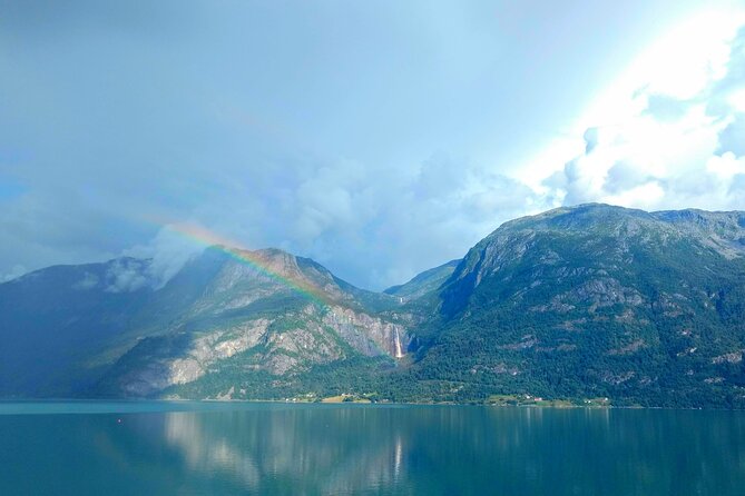 Full Day Private Tour to Flam with Pick Up - Stalheim and the Nærøydalen view