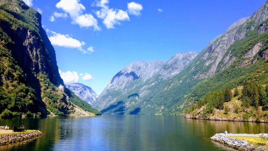 Full day private tour to Flåm - Stalheim and the road above Nærøydalen