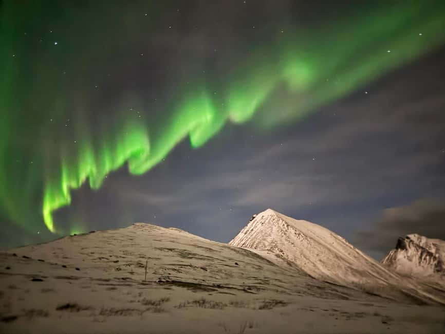Full Night Magic of the Arctic Lights in Tromso - Waiting outdoors for the Northern Lights
