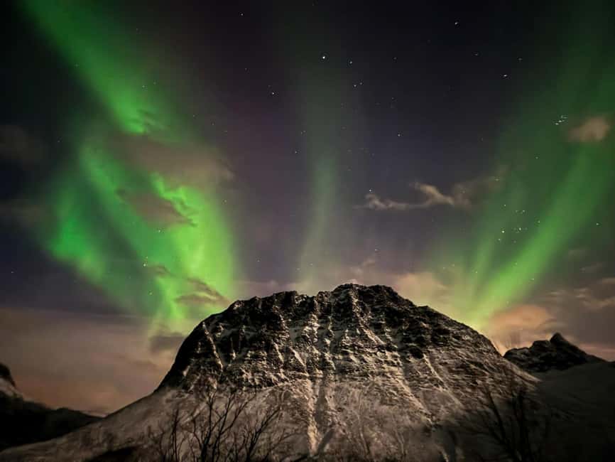 Full Night Magic of the Arctic Lights in Tromso - What the five-hour duration really means