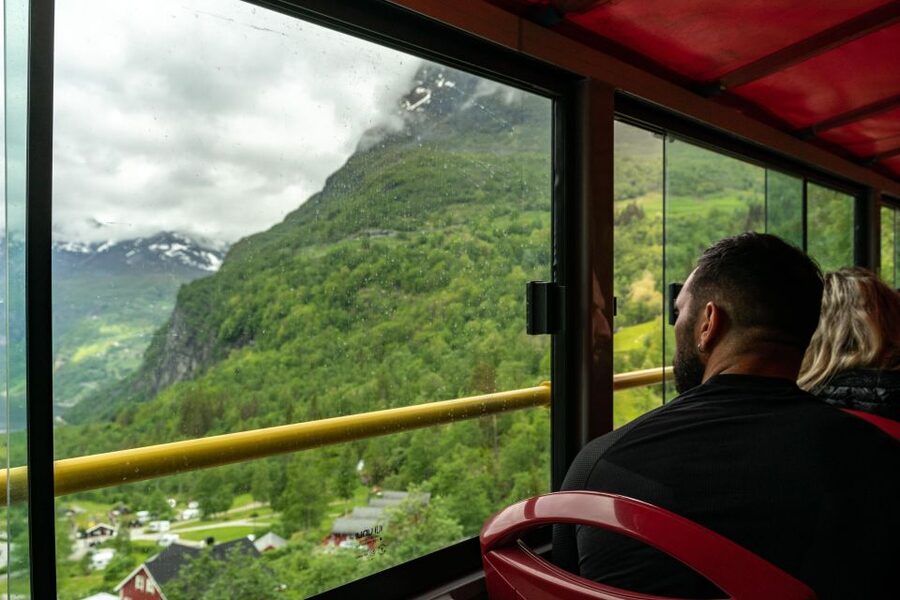 Geiranger: City Sightseeing Hop-On Hop-Off Bus Tour - Westerås Farm and a gentler mountain stop