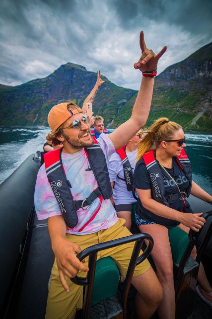 Geiranger: Guided Geirangerfjord Boat Tour - Timing tips for cruise passengers