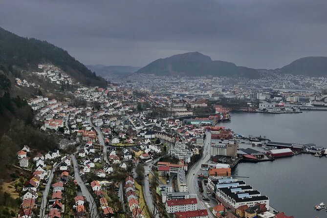 Group City Tour- Walking - Domkirken and Bergen’s Religious Past