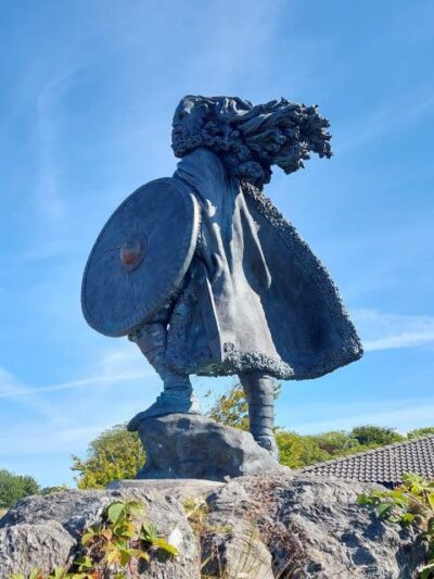 Guided E-Bike Tour in Haugesund: city, vikings, Rising Tides