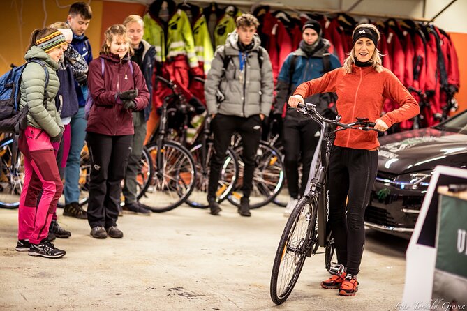 Guided EL-Bike tour in the city of Haugesund and Coastal path - Starting near the harbor in Haugesund