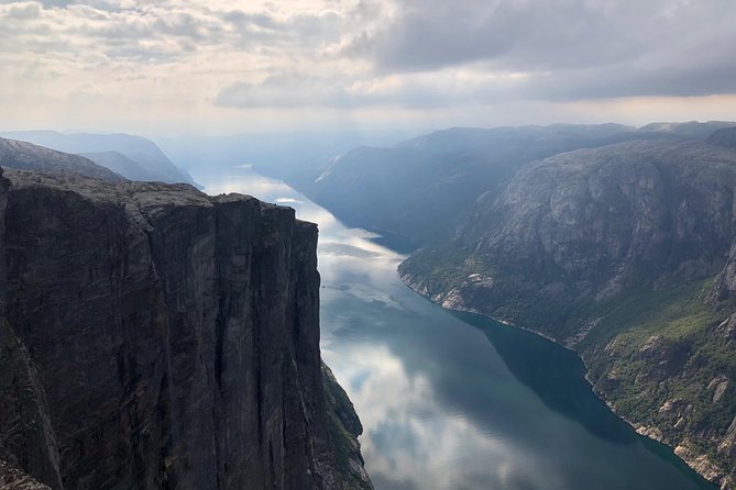 Guided hike to Kjerag and Kjeragbolten - Leaving Stavanger at 7:00 am