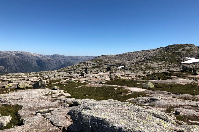 Guided hike to Kjerag and Kjeragbolten - What the guides add, and where service can slip