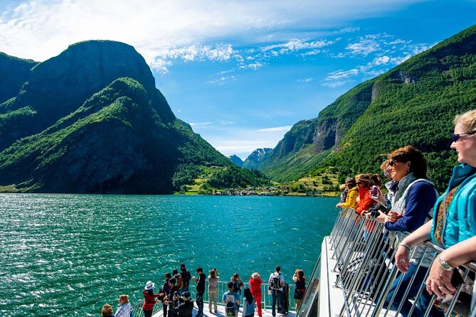 Guided Tour To Nærøyfjorden, Flåm And Stegastein - Viewpoint Cruise - The return to Bergen is part of the bargain