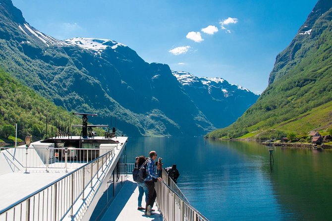 Guided tour - Viking Village, Nærøyfjord Cruise and Flåm Railway - Njardarheimr, a Viking village with something to do