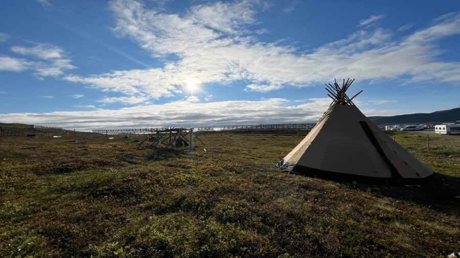 Hammerfest: Guided Tour - Meet Reindeer - Inside the lavvu: fire, hides, and joik