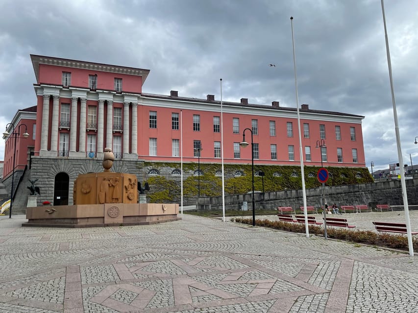 Haugesund: Guided Scenic Minibus tour of Haugesund - Who will enjoy this Haugesund outing most