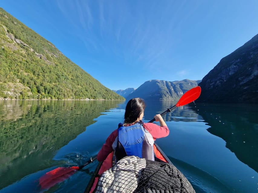 Hellesylt: Beginner-Friendly Fjord Kayaking Experience - Who will enjoy this Hellesylt kayak trip?