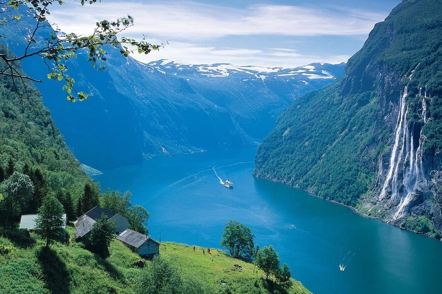 Hellesylt-Geiranger Sightseeing (one way ticket) - Should You Book the Hellesylt to Geiranger Cruise?