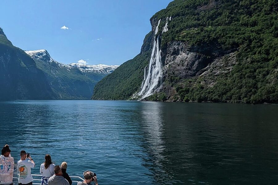 Hellesylt-Geiranger Sightseeing (one way ticket) - Bachelor Waterfall and Its Fresh Mountain Water