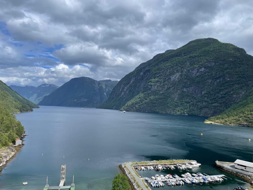 Hellesylt to Norangsdalen: Scenic E-Bike Tour - Riding the Queen’s Route toward Norangsdalen