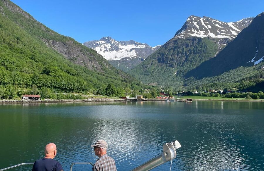 Hjørundfjord Fjord Cruise roundtrip from Ålesund - Why Hjørundfjord makes a better day on the water