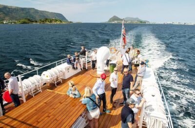 Hjørundfjord Fjord Cruise roundtrip from Ålesund
