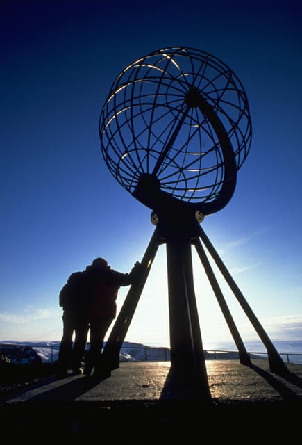 Honningsvåg: North Cape Summer Tour with Sami Family Visit - Roadside stops and the search for reindeer