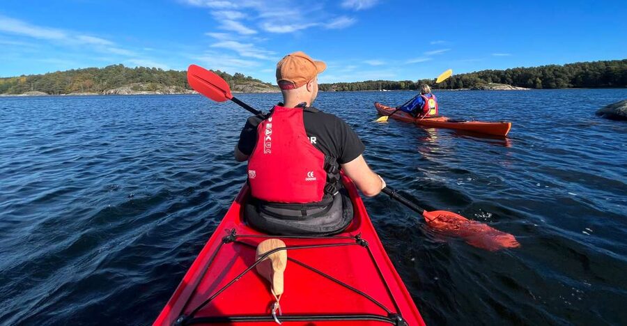 Kristiansand: Scenic Double Sea Kayak Tour around Odderoya - Practical clothing advice for a wet-weather coast