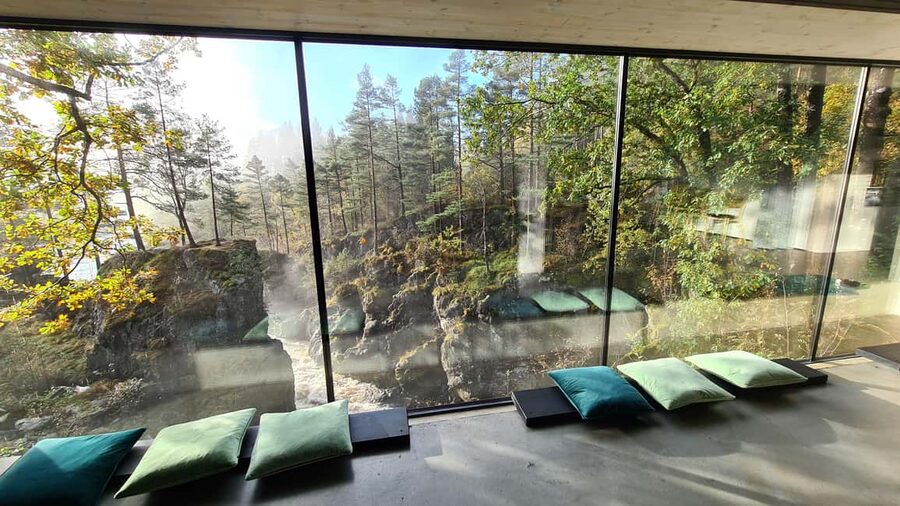 Kristiansand: Wild Salmon Center Guided Tour with Bus Ride - Key points worth knowing