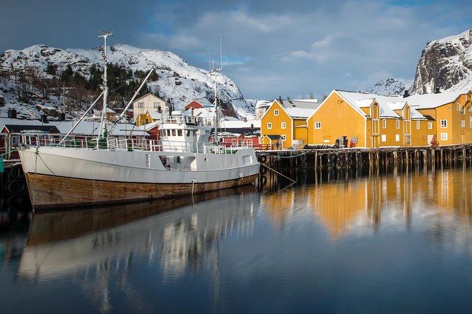 Lofoten Highlights Photo Tour - Henningsvær & Haukland - Henningsvær gives you the most time