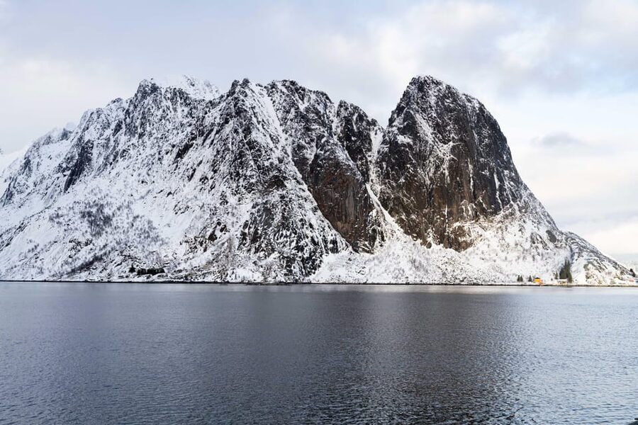 Lofoten: Reine, Hamnøy, and Skariskøya Photo Tour - Key points at a glance