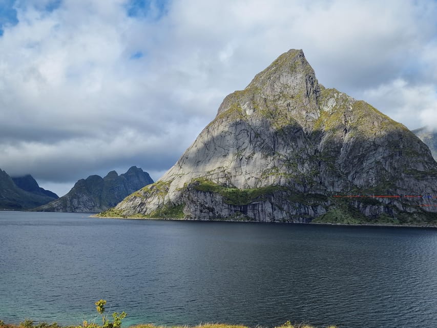 Lofoten: Reine, Hamnøy, and Skariskøya Photo Tour - Hamnøy and the famous fishing huts