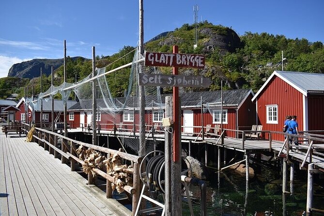 Lofoten VIP PRIVATE tour from Svolvaer - Reinehalsen frames the Reinefjorden